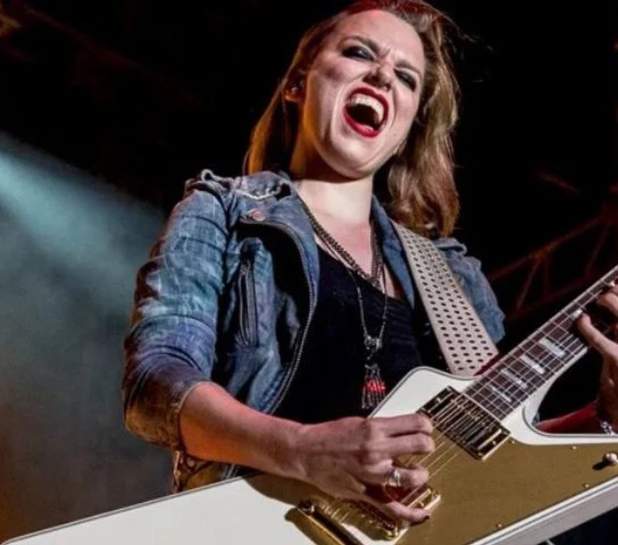 LZZY HALE