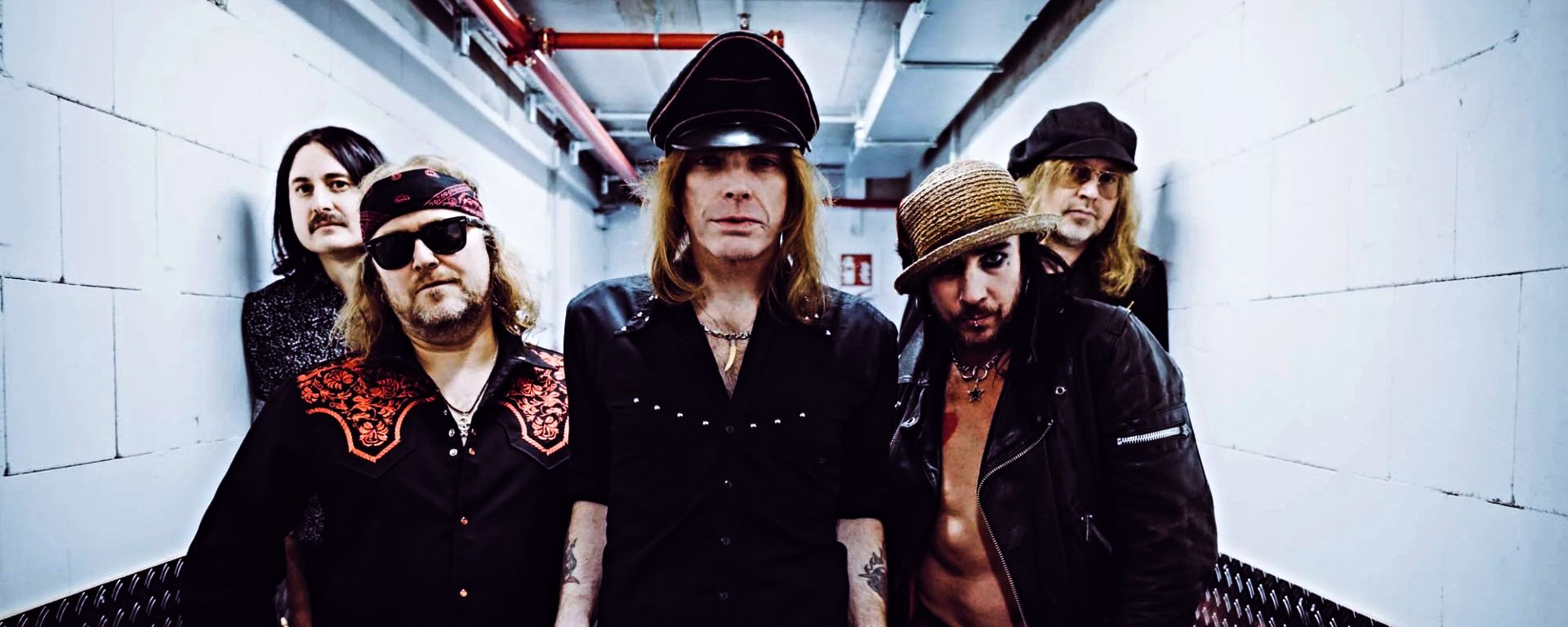 THE HELLACOPTERS