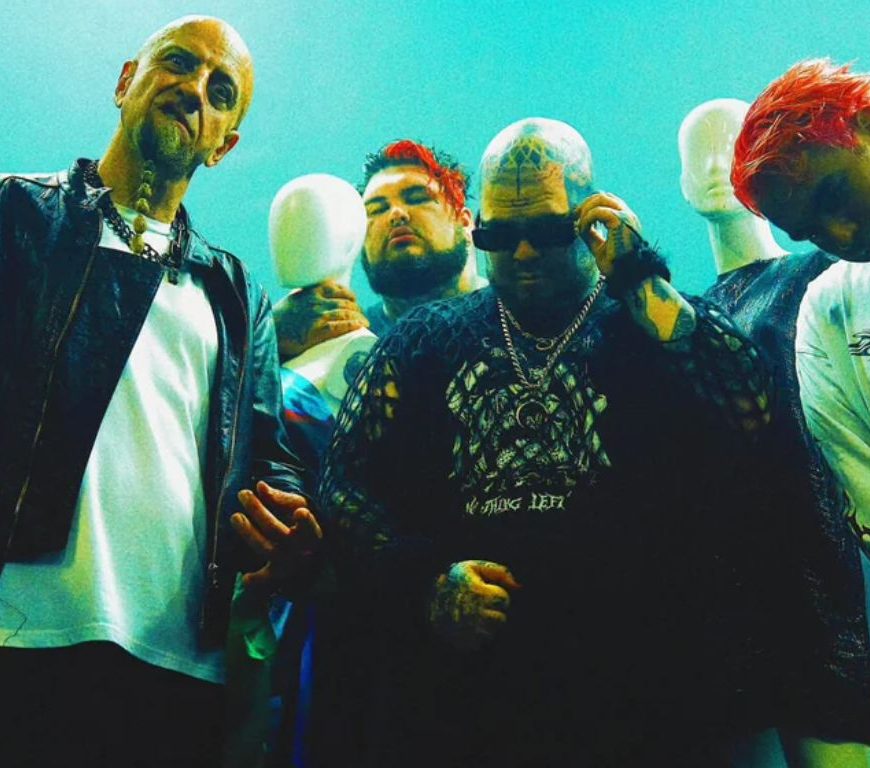 SEVEN HOURS AFTER VIOLET